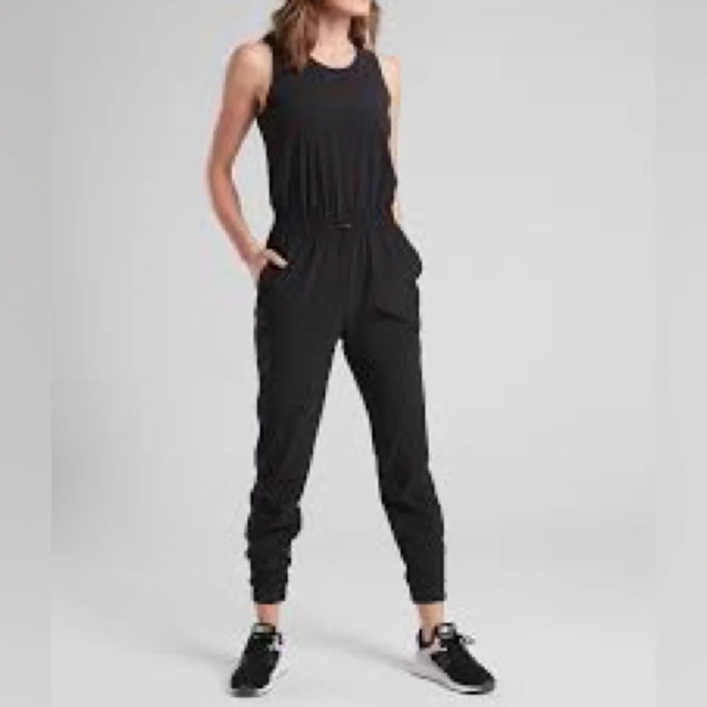 Athleta Hillside Romper in Black - NEW - Size 0